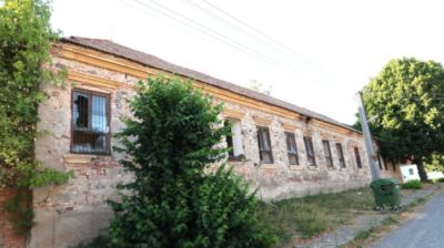 Kaštieľ v obci Bátovce - 5